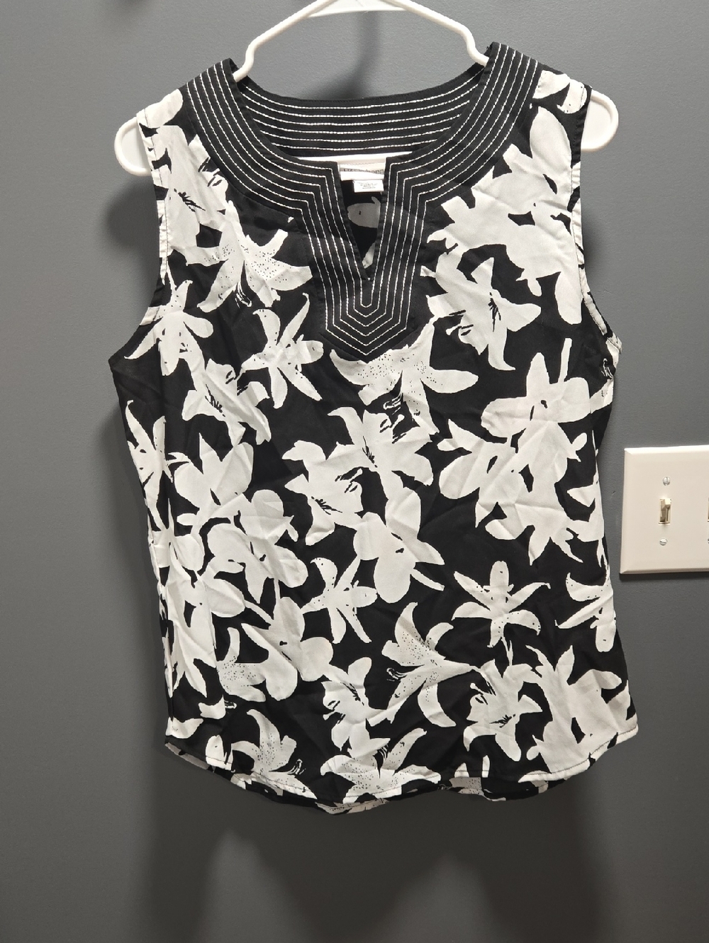 Liz Claiborne Floral Top